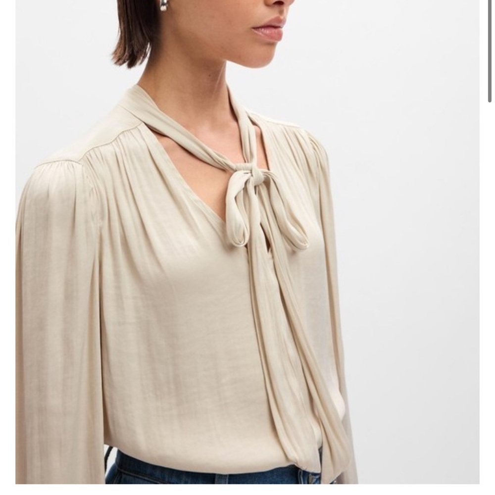🌟NWT🌟GAP | Tie Neck Blouse | Beautiful 🌟
